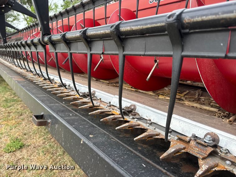 image for item MX9101 2011 Case IH 3020 Terra Flex flex head