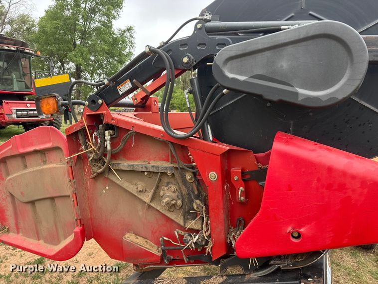 image for item MX9101 2011 Case IH 3020 Terra Flex flex head