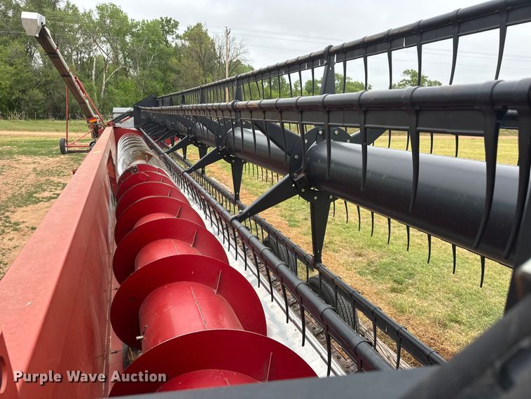 image for item MX9101 2011 Case IH 3020 Terra Flex flex head
