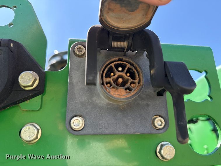 image for item NK9156 2013 John Deere 9560R 4WD tractor