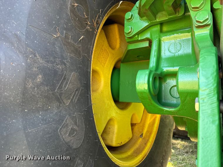 image for item NK9156 2013 John Deere 9560R 4WD tractor