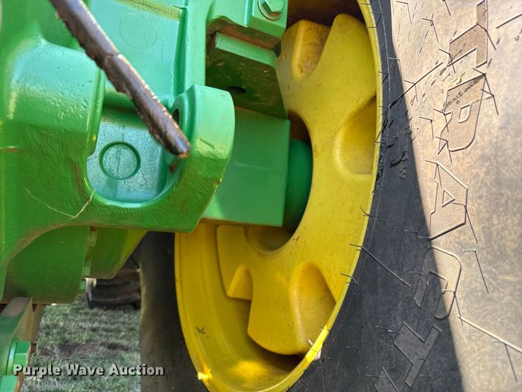 image for item NK9156 2013 John Deere 9560R 4WD tractor