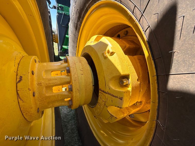 image for item NK9156 2013 John Deere 9560R 4WD tractor