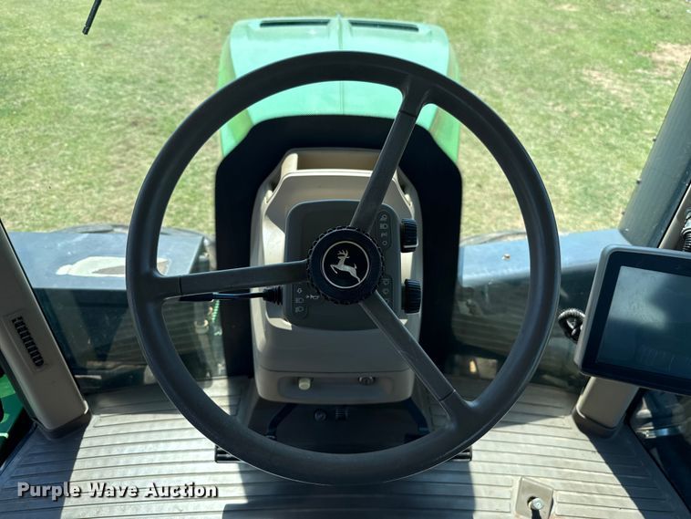 image for item NK9156 2013 John Deere 9560R 4WD tractor