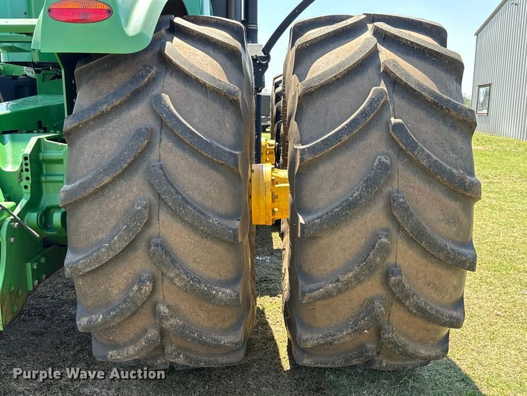 image for item NK9156 2013 John Deere 9560R 4WD tractor