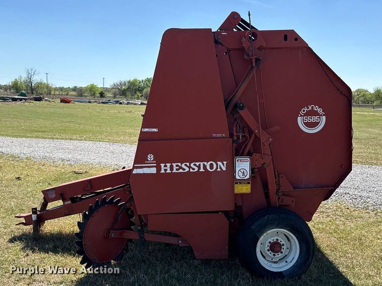 image for item NK9158 Hesston R585 round baler