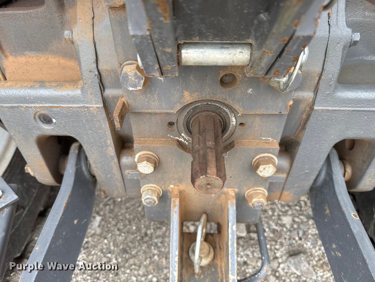 image for item YA2739 2012 Massey Ferguson MF1660 MFWD tractor