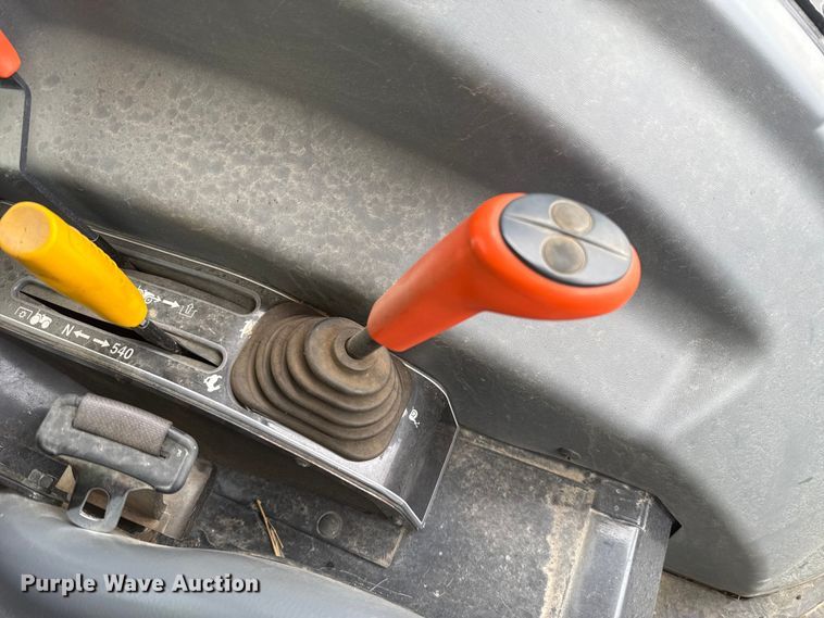 image for item YA2739 2012 Massey Ferguson MF1660 MFWD tractor