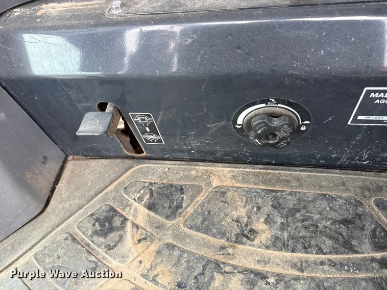 image for item YA2739 2012 Massey Ferguson MF1660 MFWD tractor