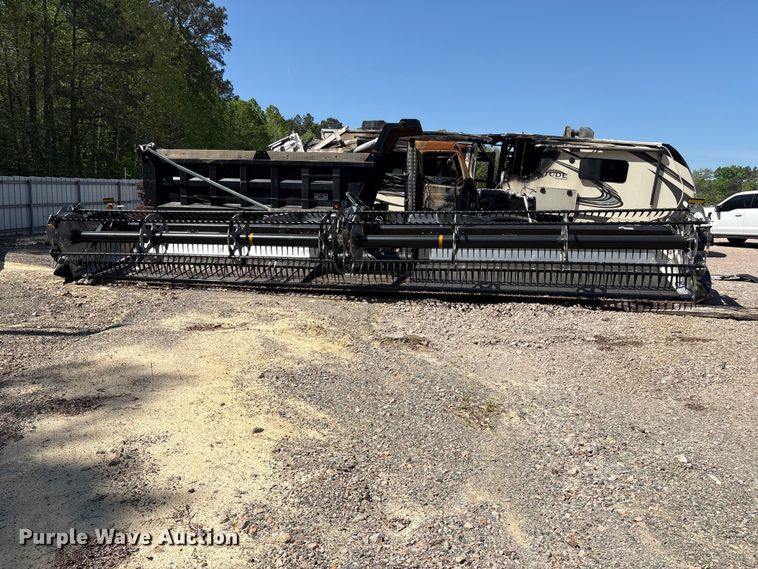 image for item YA2990 2024 MacDon FD235 flex draper head