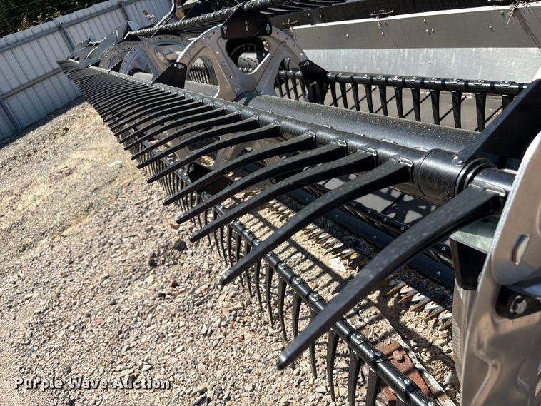 image for item YA2990 2024 MacDon FD235 flex draper head