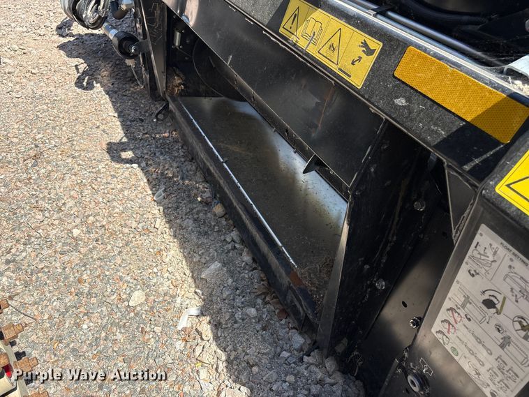 image for item YA2990 2024 MacDon FD235 flex draper head