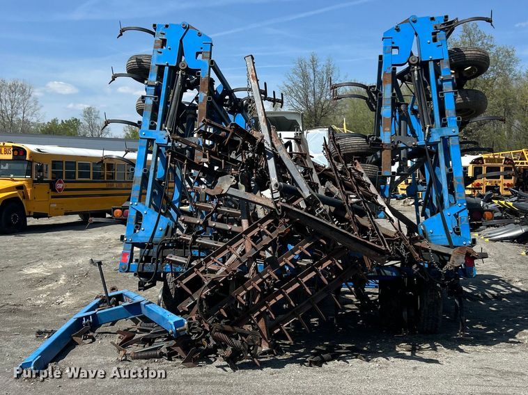 image for item YA3028 DMI Tiger Mate II field cultivator