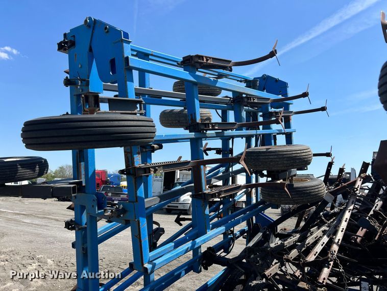 image for item YA3028 DMI Tiger Mate II field cultivator