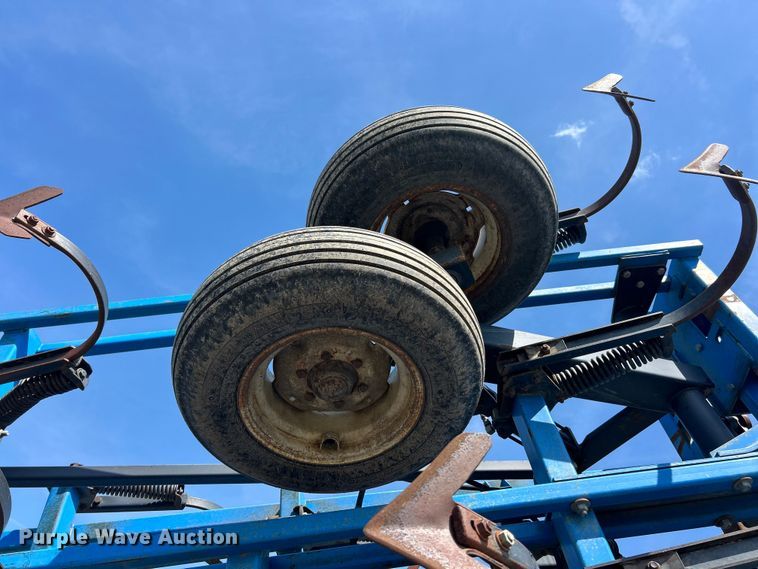 image for item YA3028 DMI Tiger Mate II field cultivator