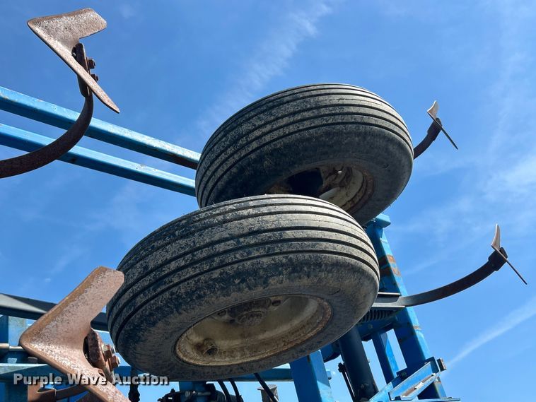 image for item YA3028 DMI Tiger Mate II field cultivator