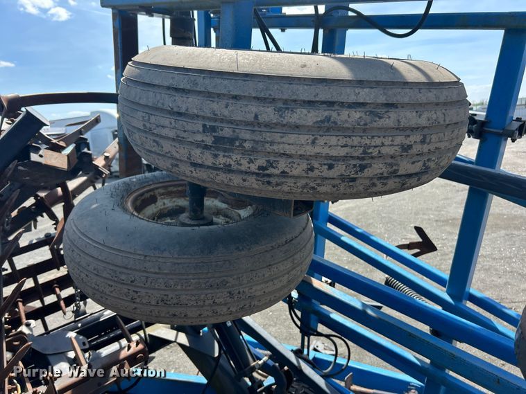 image for item YA3028 DMI Tiger Mate II field cultivator