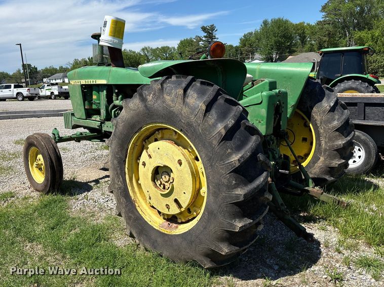 image for item YA3214 John Deere 4020 tractor
