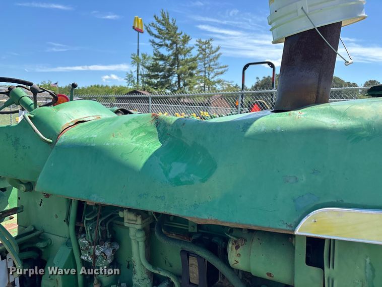 image for item YA3214 John Deere 4020 tractor