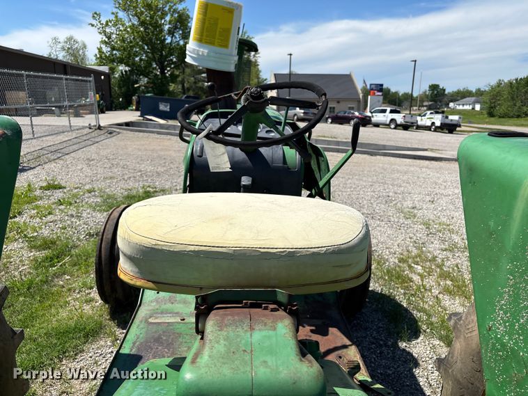 image for item YA3214 John Deere 4020 tractor