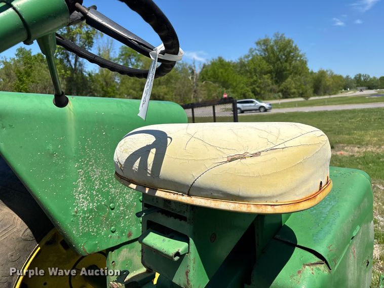 image for item YA3214 John Deere 4020 tractor