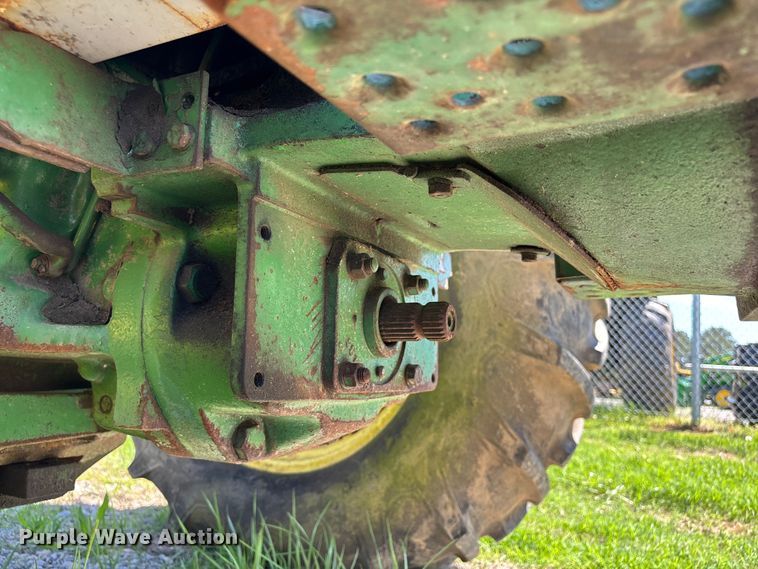 image for item YA3214 John Deere 4020 tractor