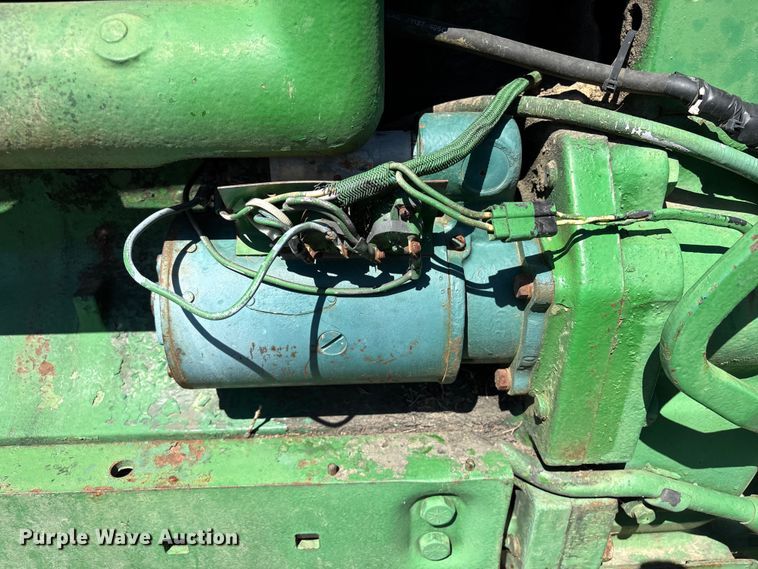 image for item YA3214 John Deere 4020 tractor