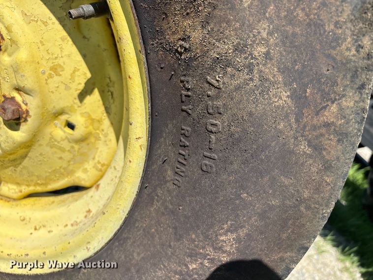 image for item YA3214 John Deere 4020 tractor