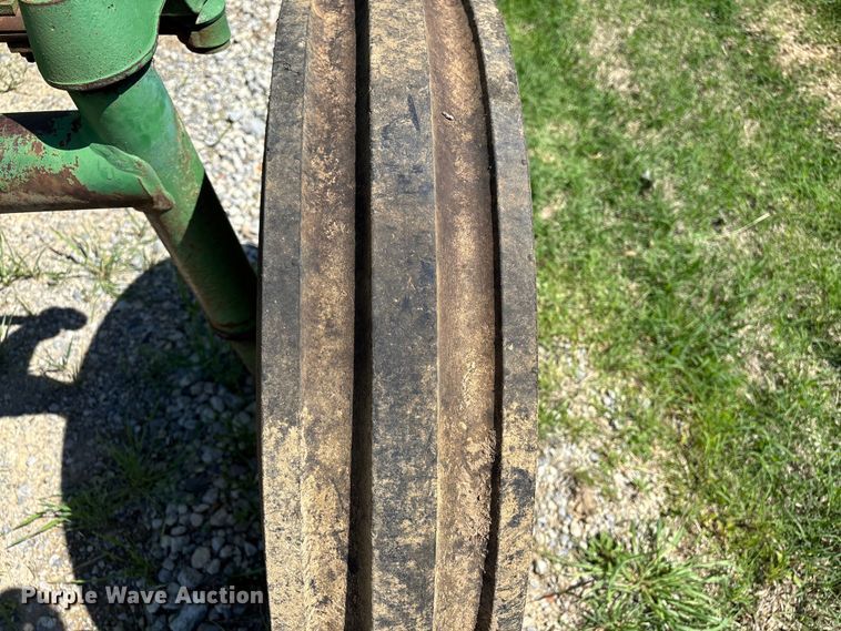 image for item YA3214 John Deere 4020 tractor