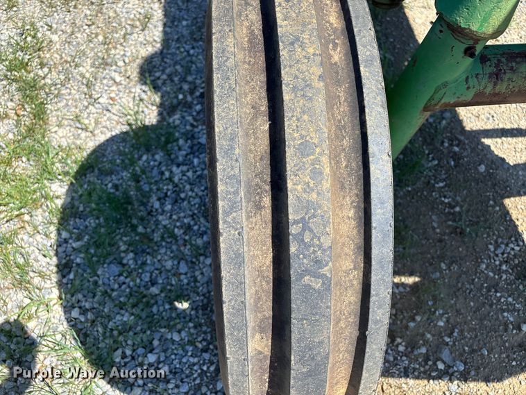 image for item YA3214 John Deere 4020 tractor