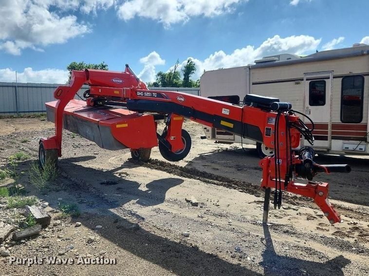 image for item YA3378 Kuhn GMD5251TC disc mower