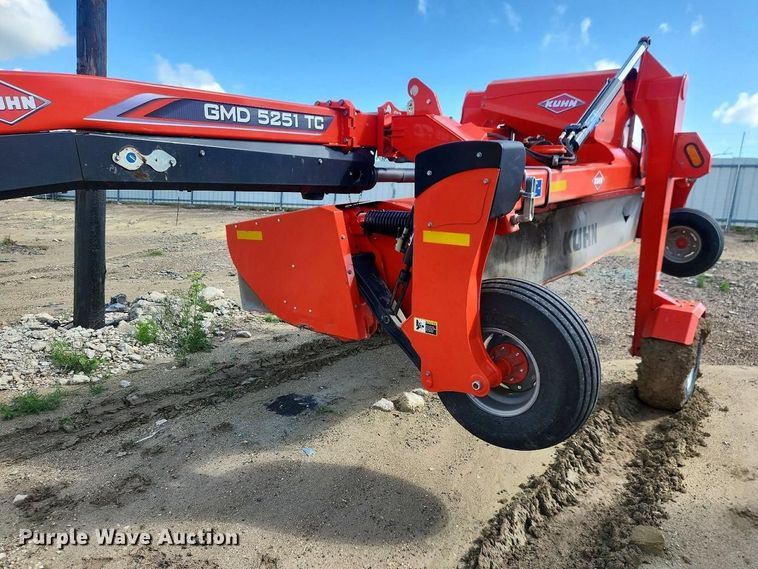 image for item YA3378 Kuhn GMD5251TC disc mower