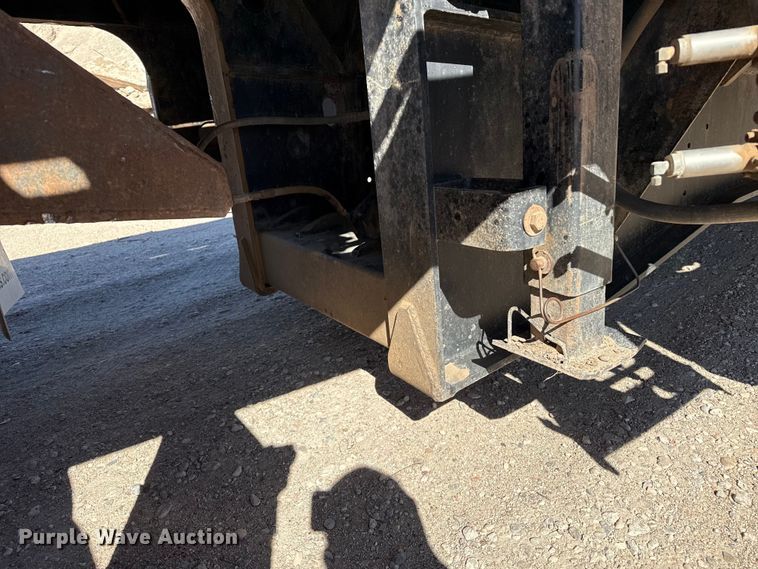 image for item DH1956 2001 Landoll 660B drop tilt deck equipment trailer