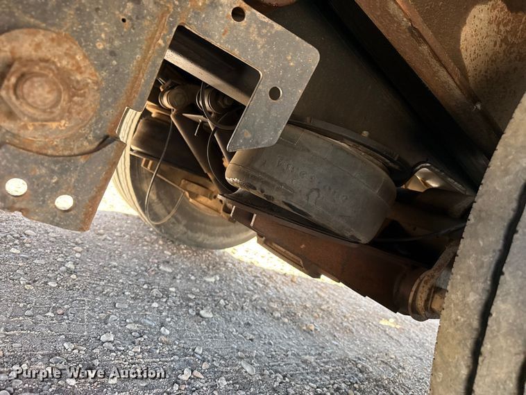 image for item DH1956 2001 Landoll 660B drop tilt deck equipment trailer