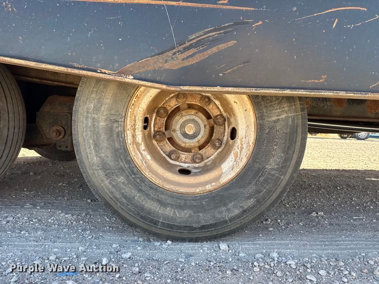 image for item DH1956 2001 Landoll 660B drop tilt deck equipment trailer