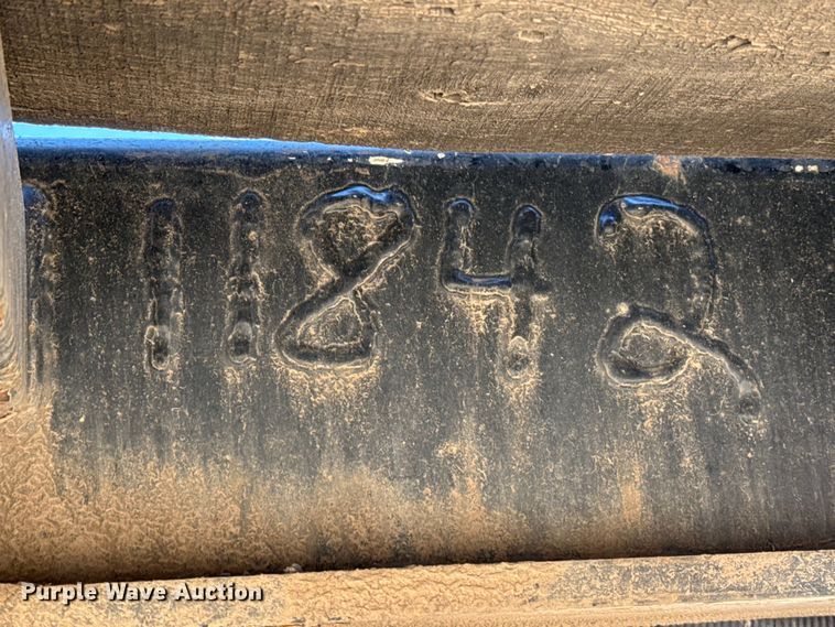 image for item DH1956 2001 Landoll 660B drop tilt deck equipment trailer