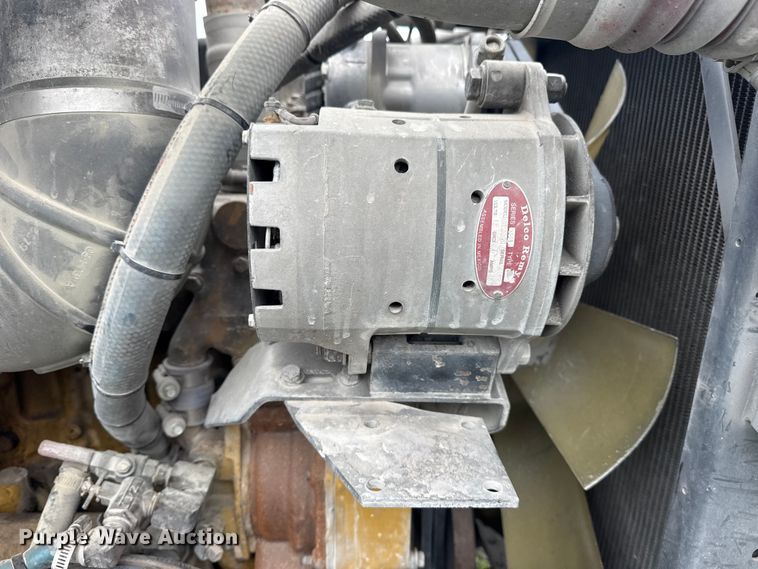 image for item DO8505 2003 Peterbilt 379 semi truck