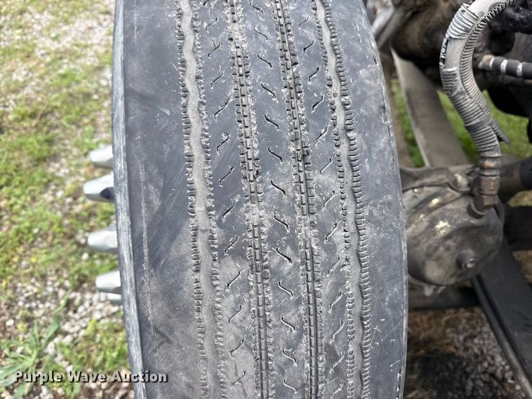 image for item DO8505 2003 Peterbilt 379 semi truck