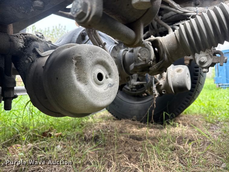 image for item DO8505 2003 Peterbilt 379 semi truck