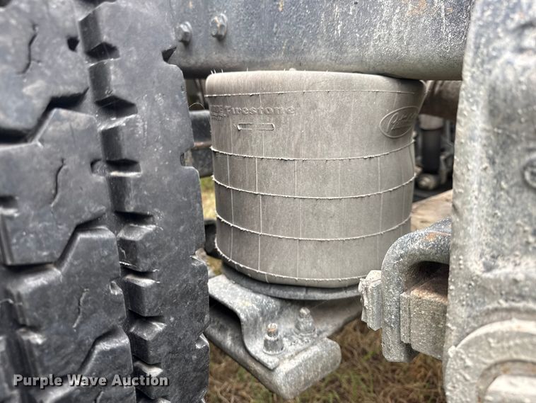 image for item DO8505 2003 Peterbilt 379 semi truck