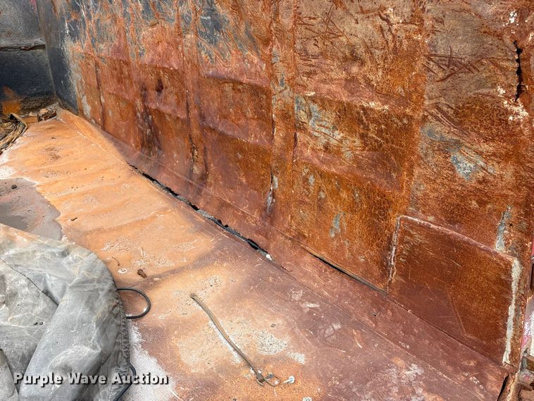 image for item DT2882 Dump bed