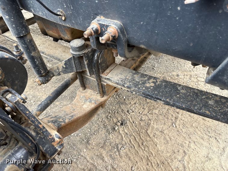 image for item DT2887 2007 Mack CHN613 semi truck