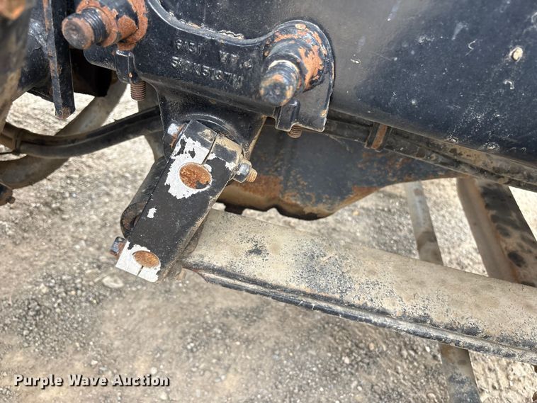 image for item DT2887 2007 Mack CHN613 semi truck