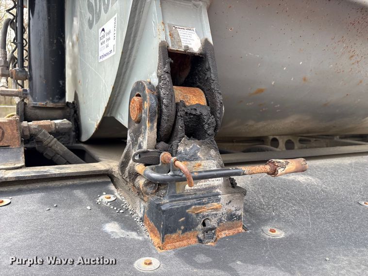 image for item DT2888 2010 Smith Co S2-40-34 side dump trailer