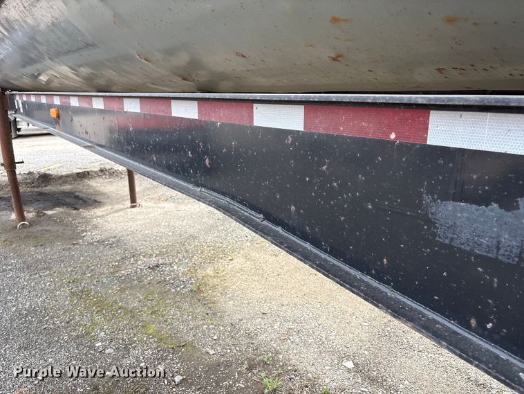 image for item DT2888 2010 Smith Co S2-40-34 side dump trailer