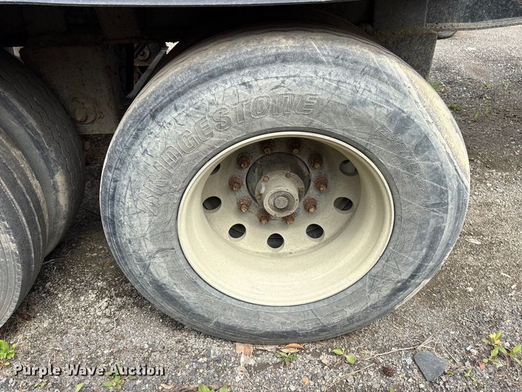 image for item DT2888 2010 Smith Co S2-40-34 side dump trailer