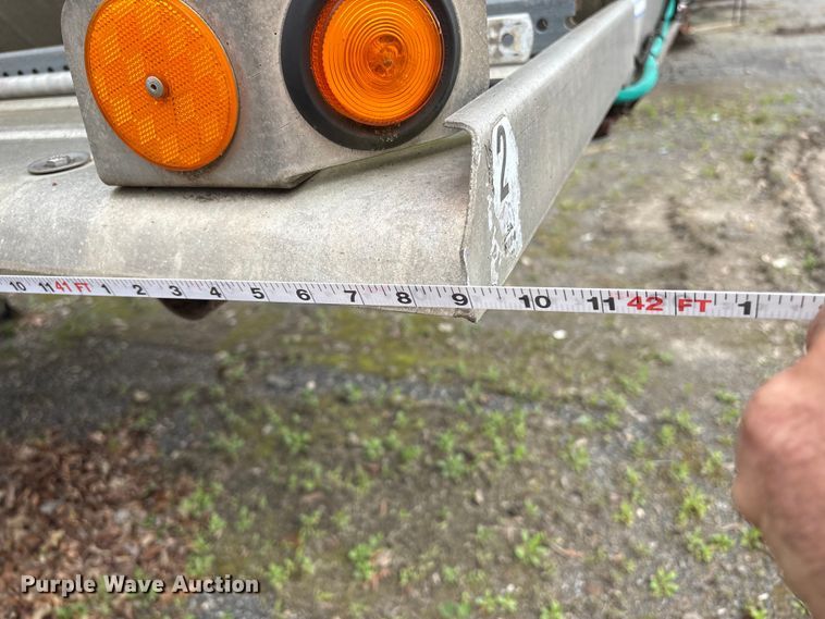 image for item DT2889 2006 Polar asphalt trailer