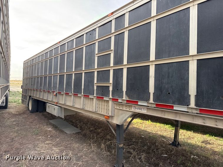 image for item DZ5379 2006 Barrett livestock trailer