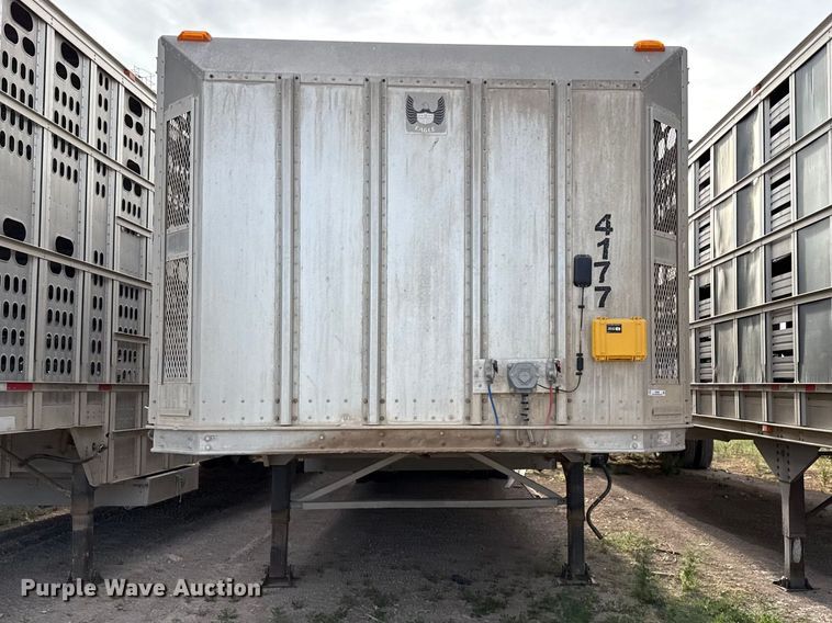 image for item DZ5380 2006 Barrett livestock trailer