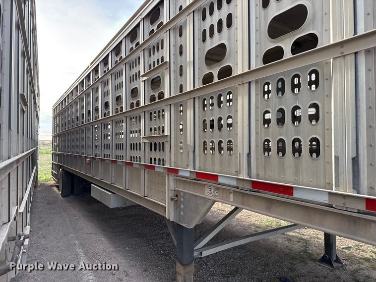 image for item DZ5380 2006 Barrett livestock trailer